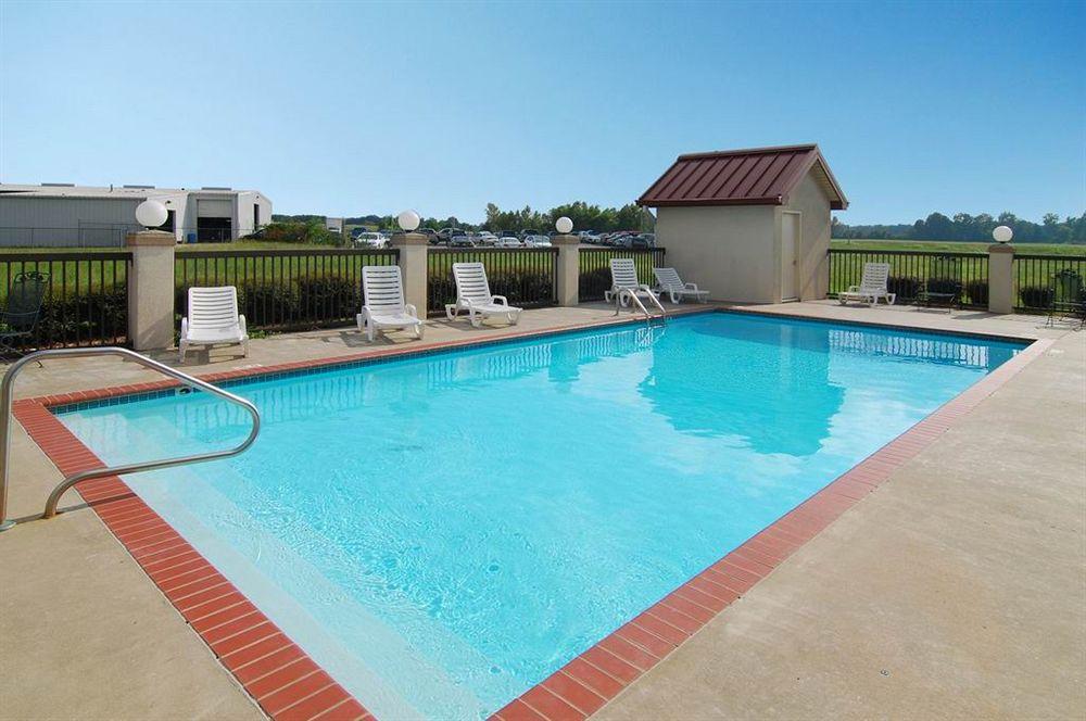 Quality Inn & Suites Pine Bluff Einrichtungen foto