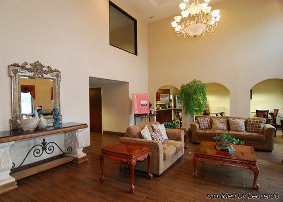 Quality Inn & Suites Pine Bluff Interior foto